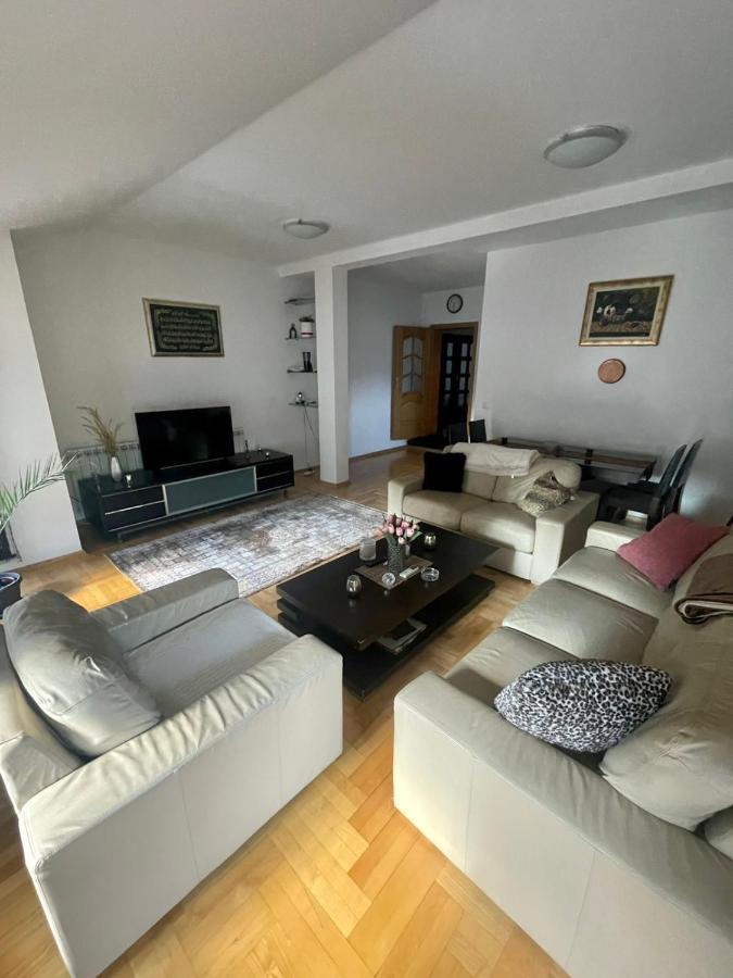 Apartman Centar SJJ Exteriör bild